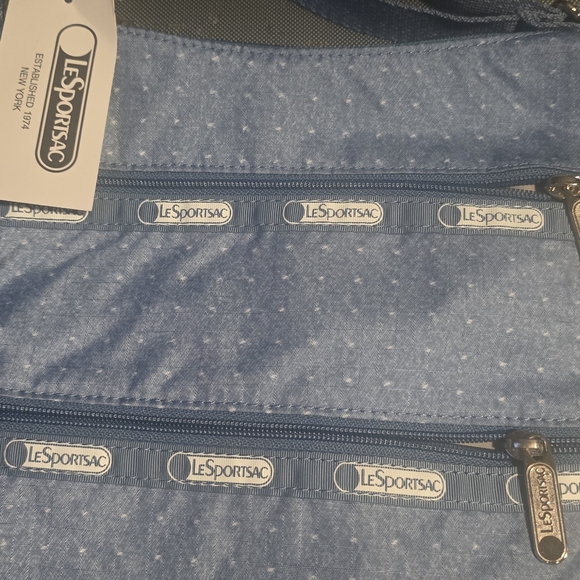 LeSportsac New With Tag Lite Blue Travel Shoulder Bag 3 Zipper Pockets Bag - Picture 5 of 5
